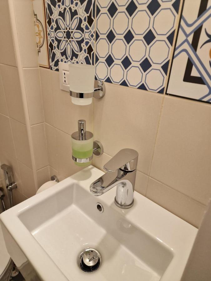 Case Di Paola Via Melo Appartamenti Bari Esterno foto